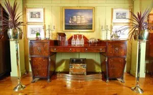 The-Farm-Antiques-interior