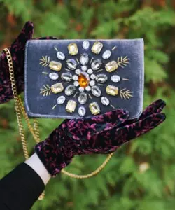 bag_jeweled_gloves - Copy